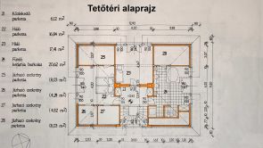 A kép, a tetőtéri alaprajzot ábrázolja